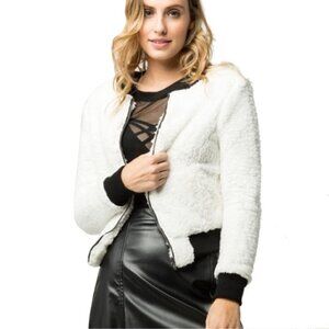 🆕 TILLYS WHITE FAWN bomber Jacket Size M